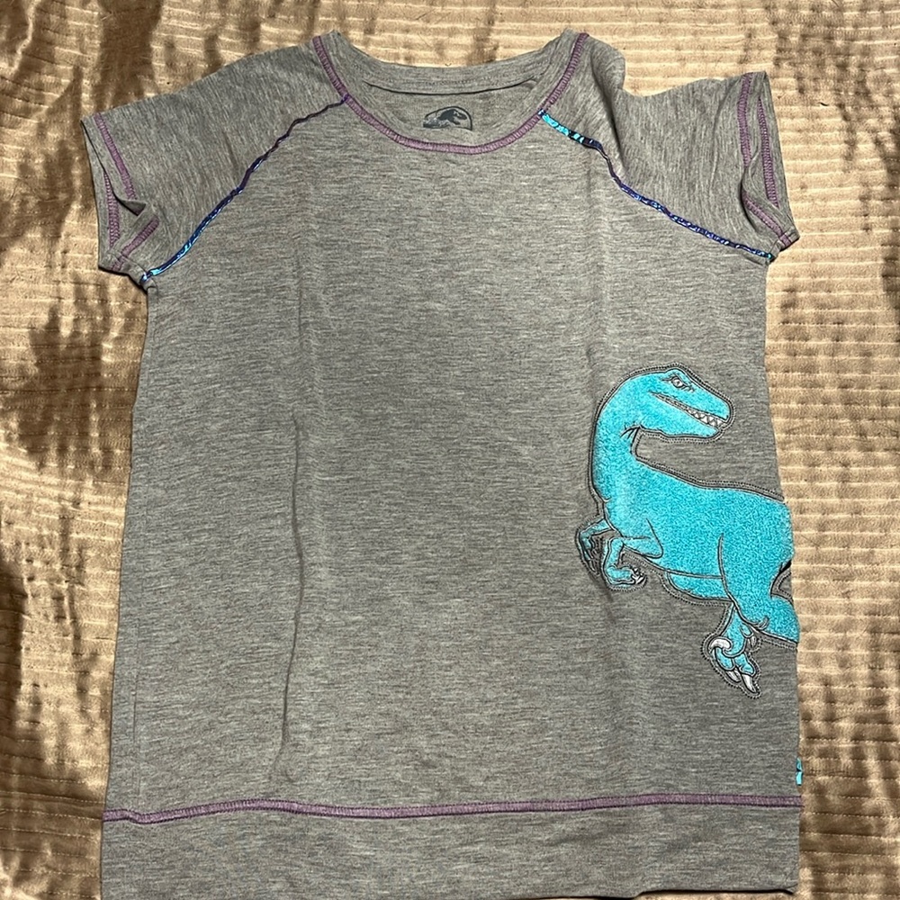 Like new girls raptor dinosaur Jurassic world shirt